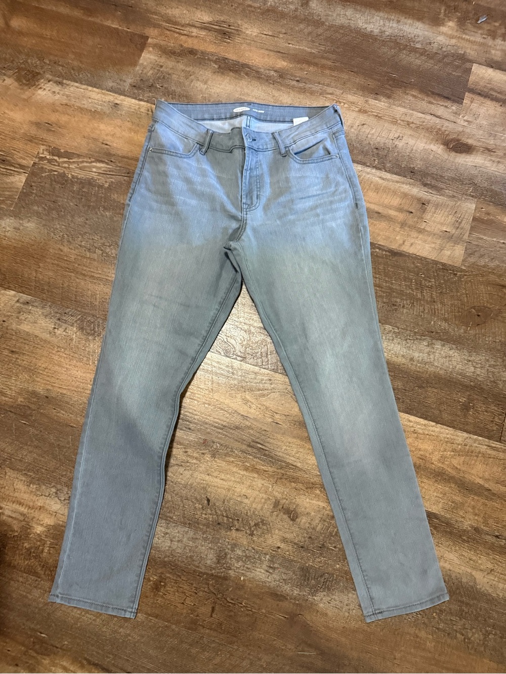 Old Navy Women's Light Blue Skinny Jeans